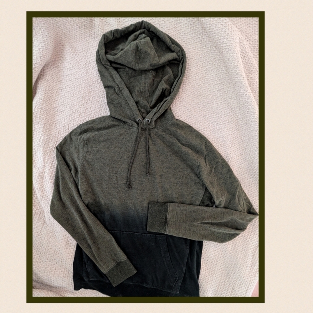 American Eagle Olive Green And Black Dip Dye Lightweight Hoodie
